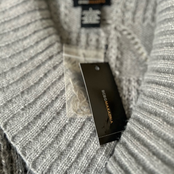 BCBG MAXAZARIA New with tags gray wrap cardigan with belt size Large 160 retail - Picture 5 of 8